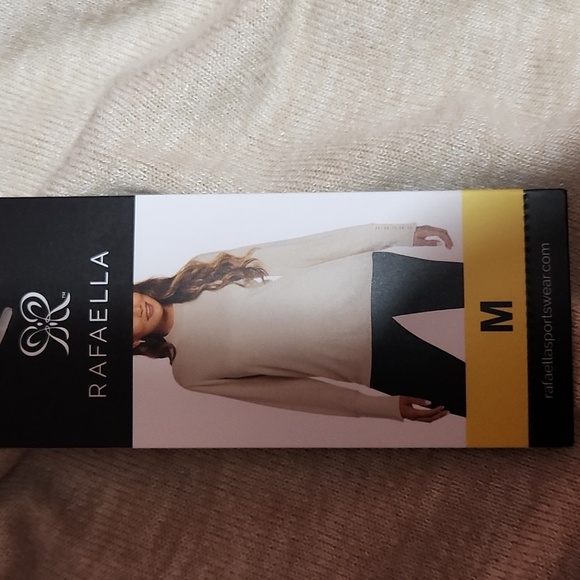 Rafaella Long Sleeve Sweater - Picture 13 of 15